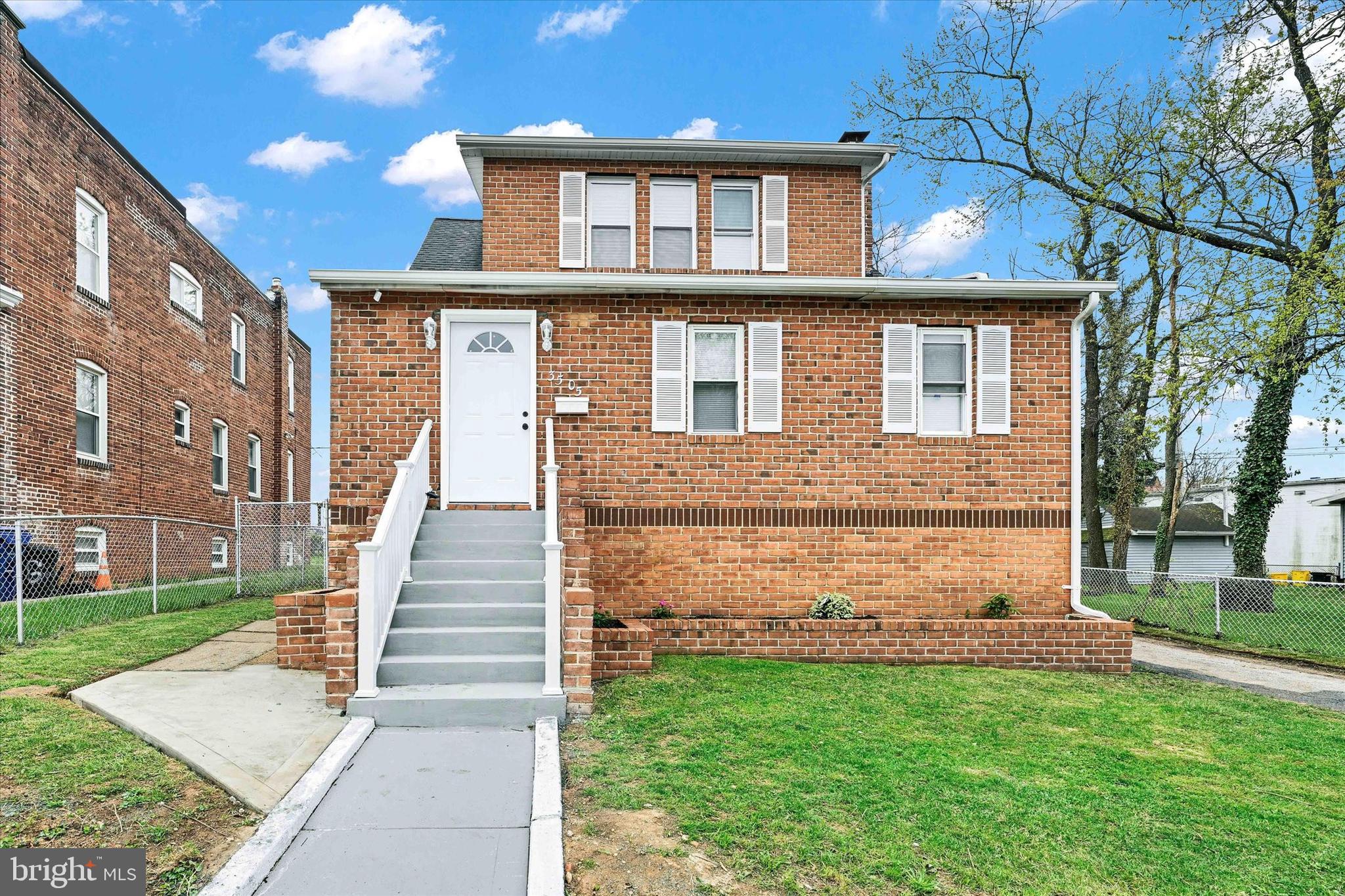 3505 Ingleside Ave