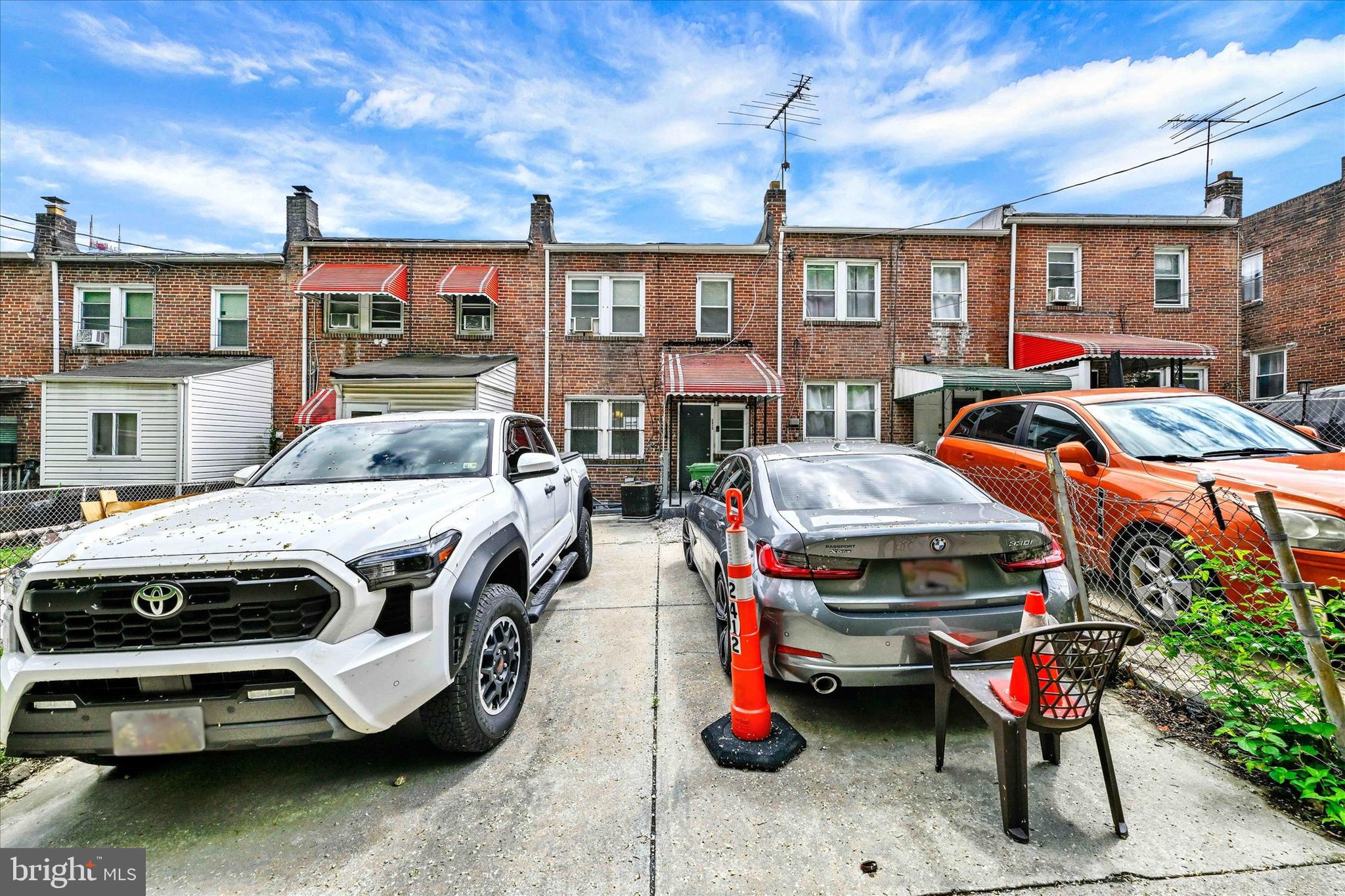 2412 W Cold Spring Ln