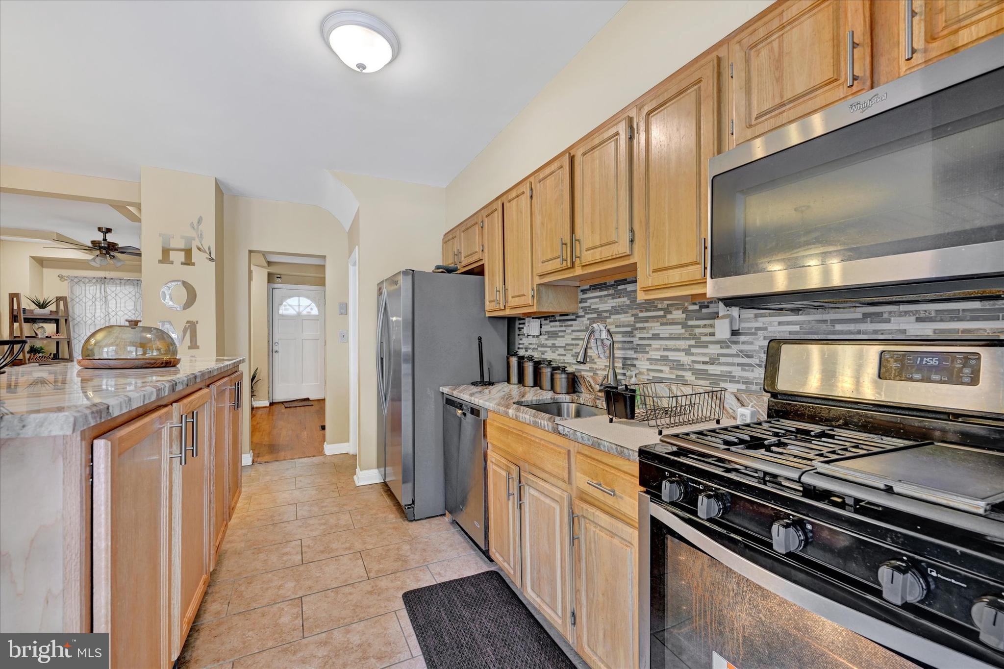 2412 W Cold Spring Ln