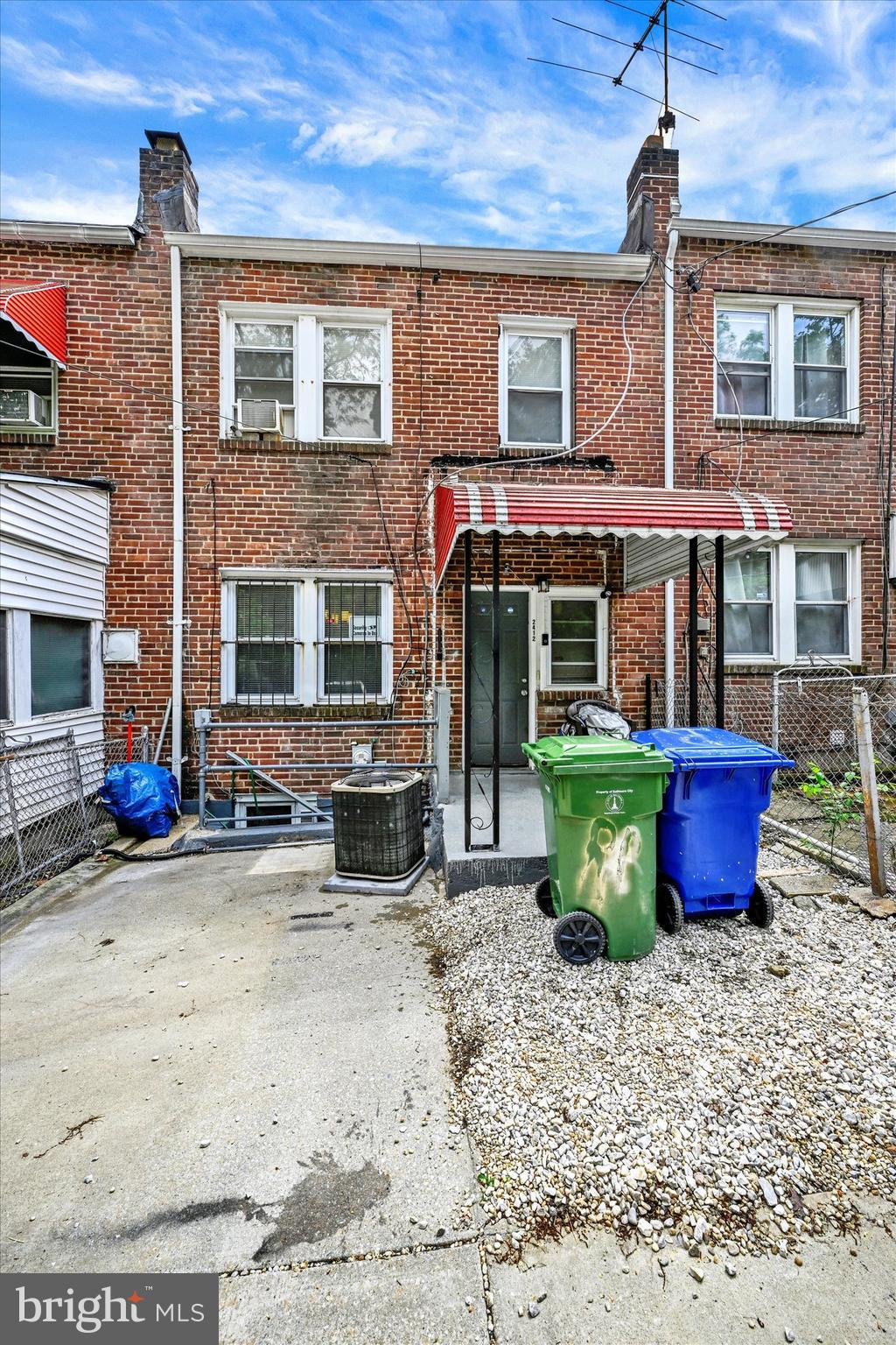 2412 W Cold Spring Ln