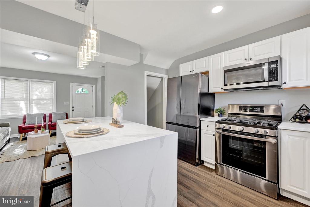 1076 Tunbridge Rd