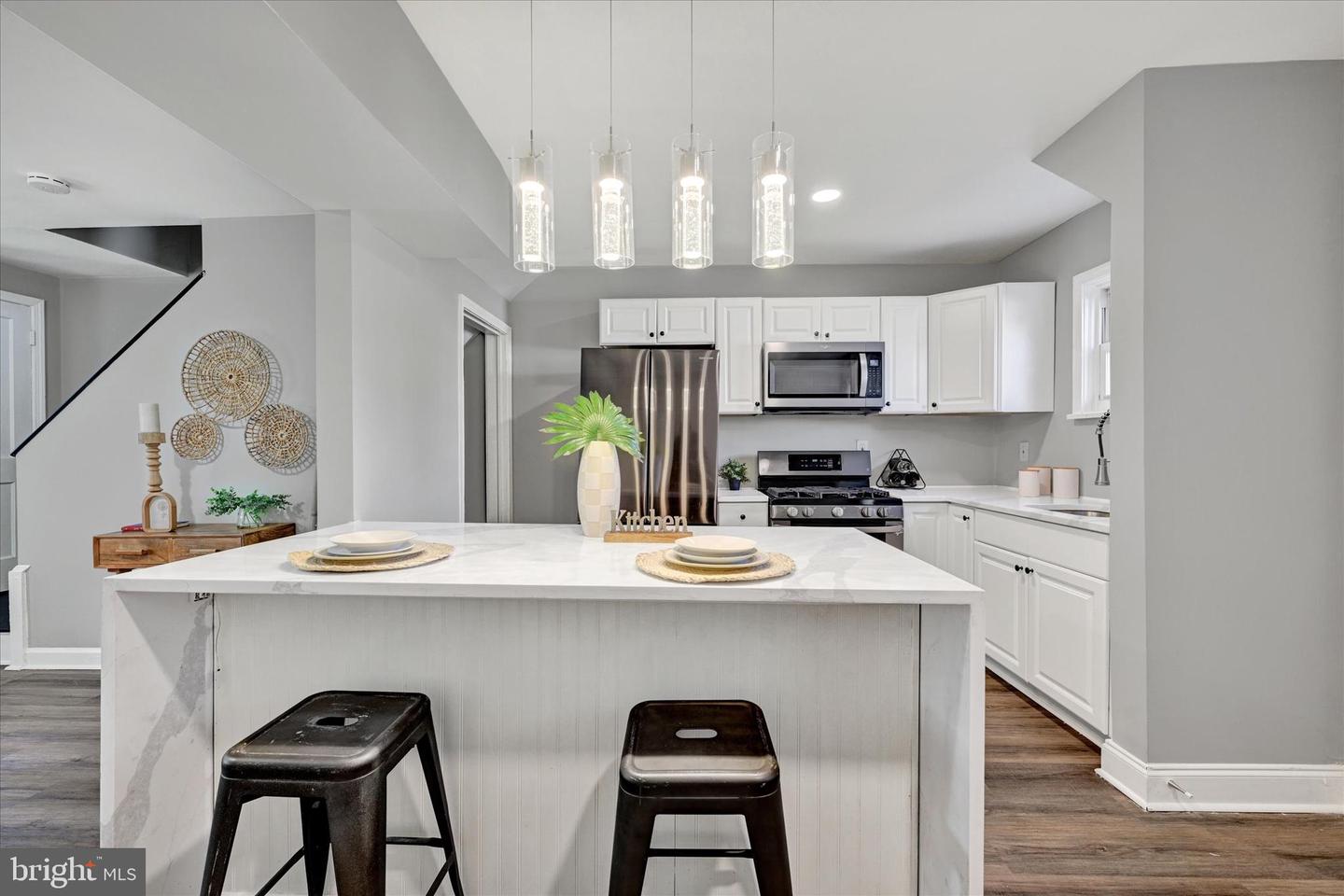 1076 Tunbridge Rd