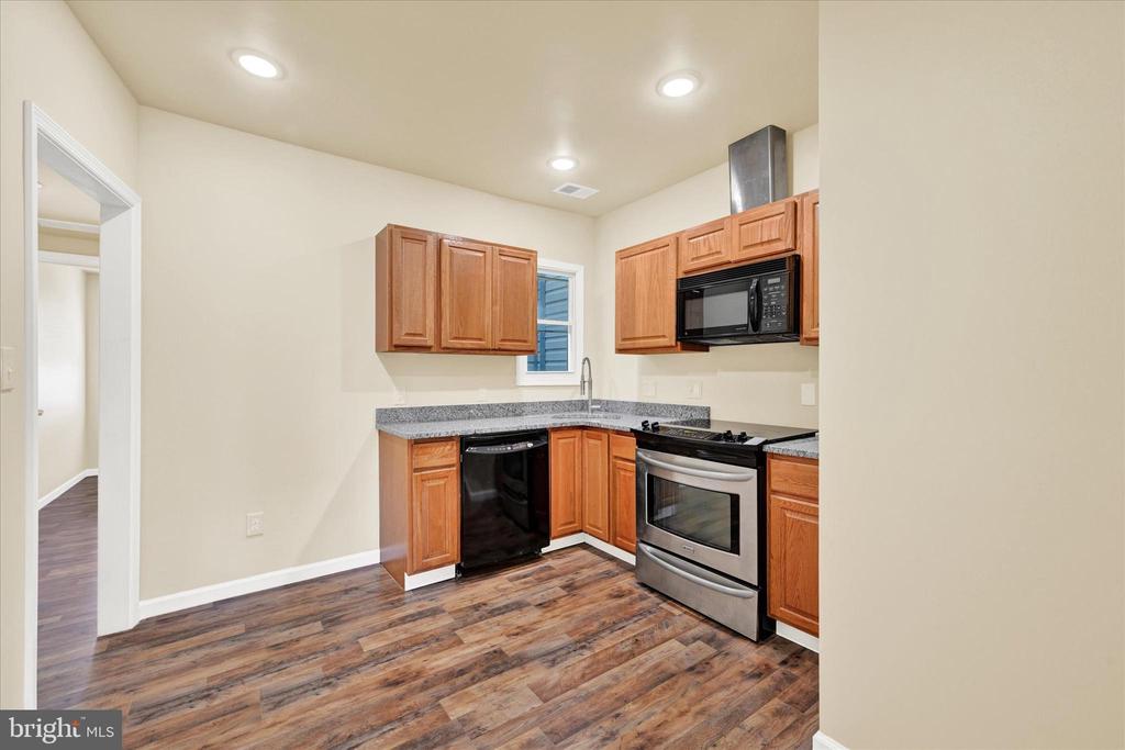 413 Elrino St