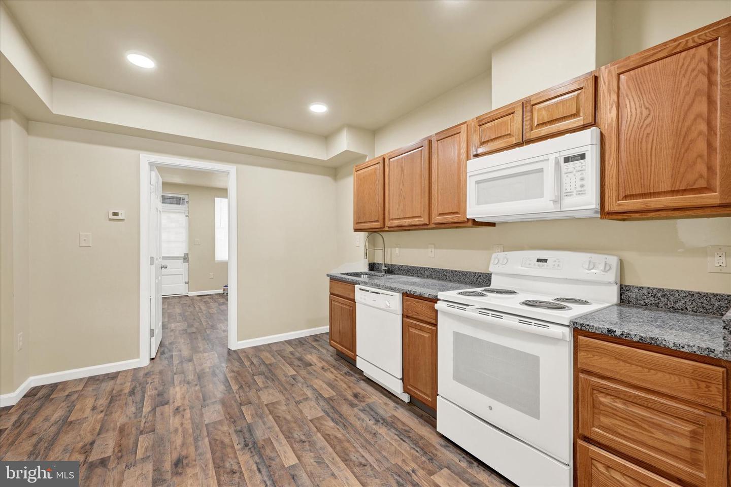 413 Elrino St