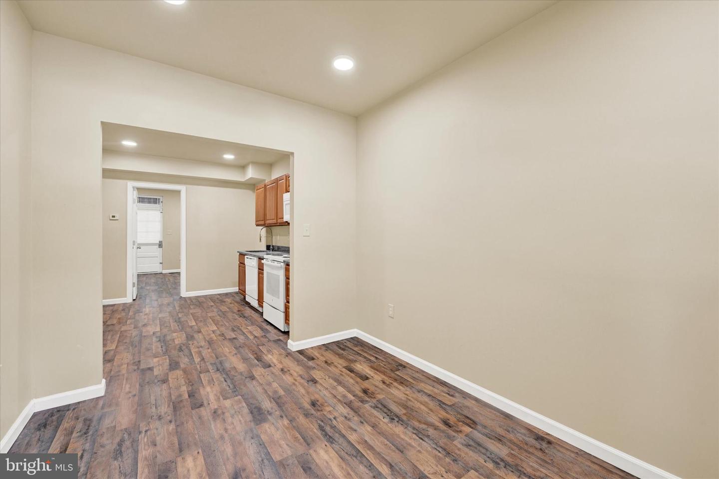 413 Elrino St