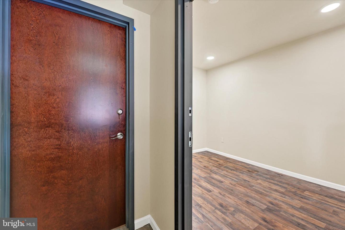 413 Elrino St