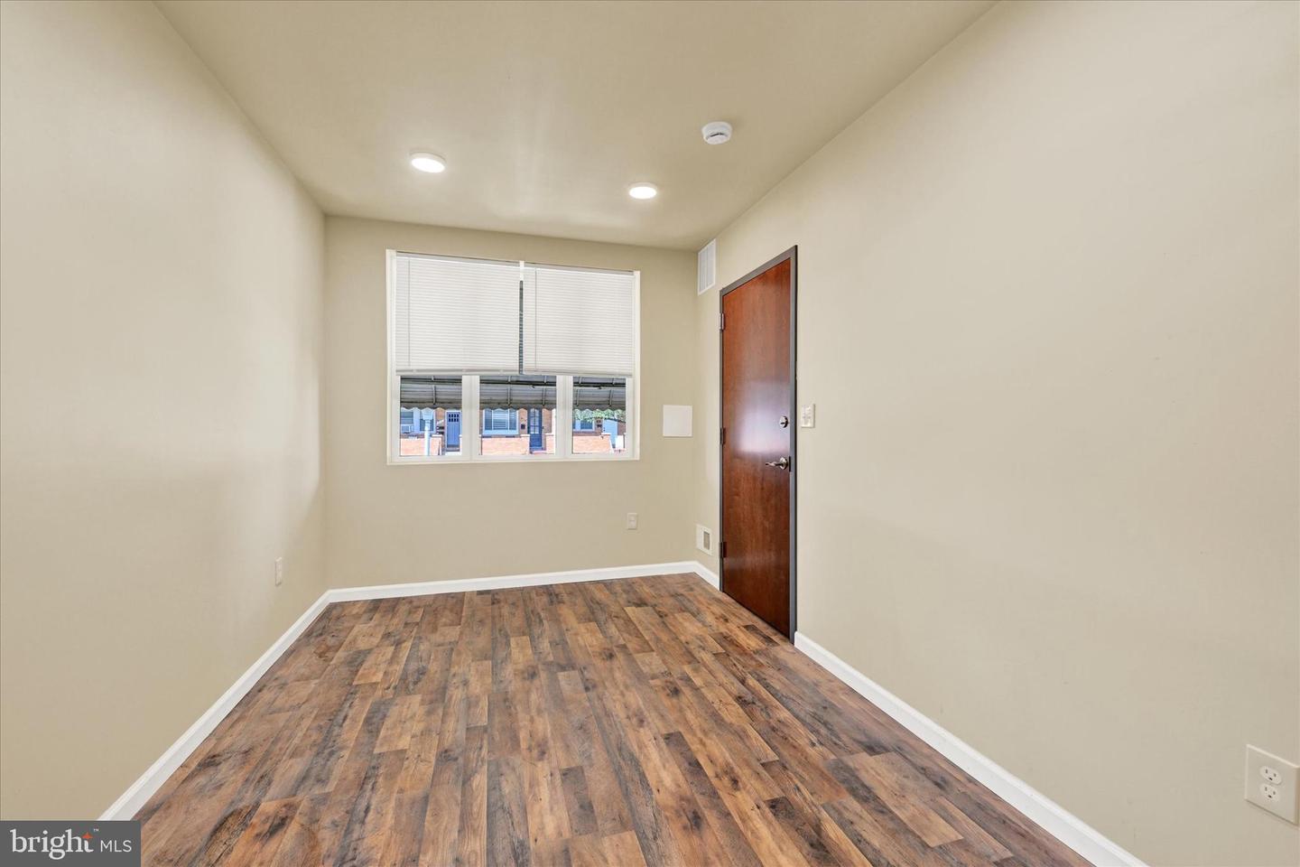 413 Elrino St