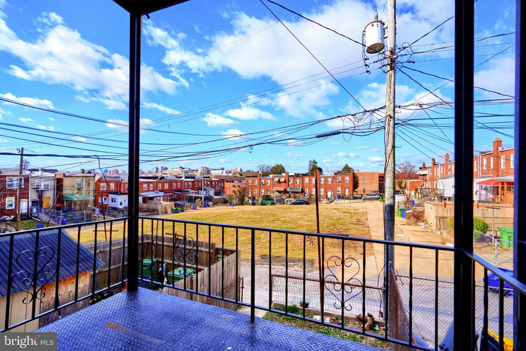 1314 N Kenwood Ave