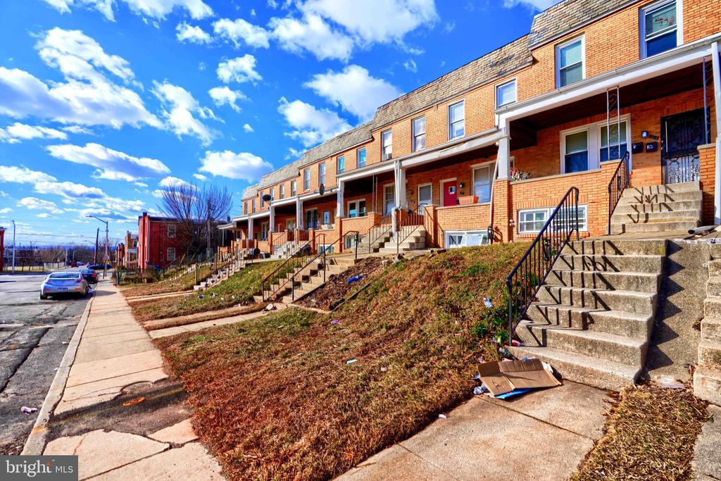 1314 N Kenwood Ave