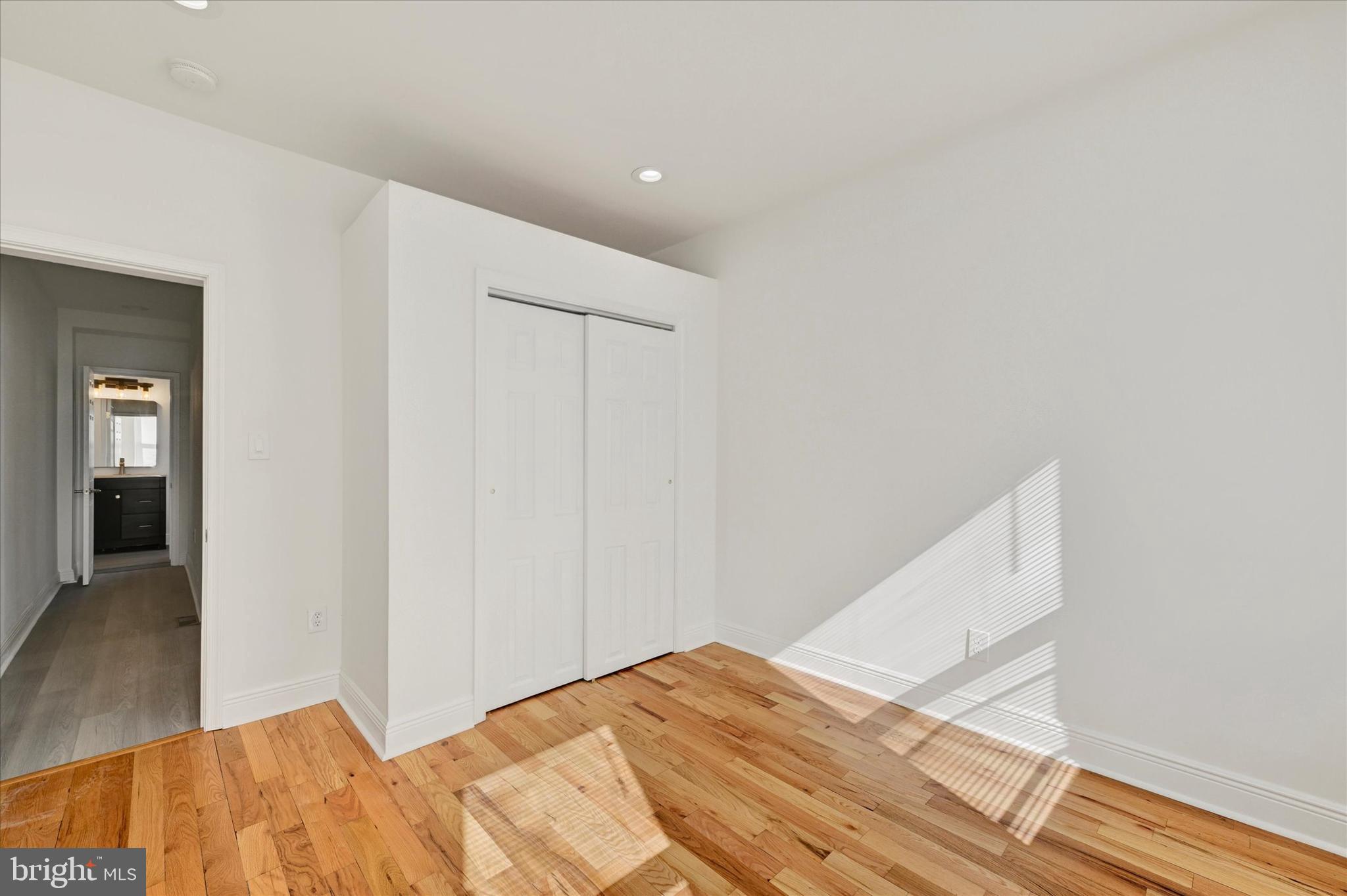 424 Grundy St
