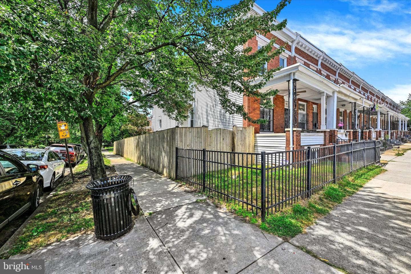 4000 Falls Rd