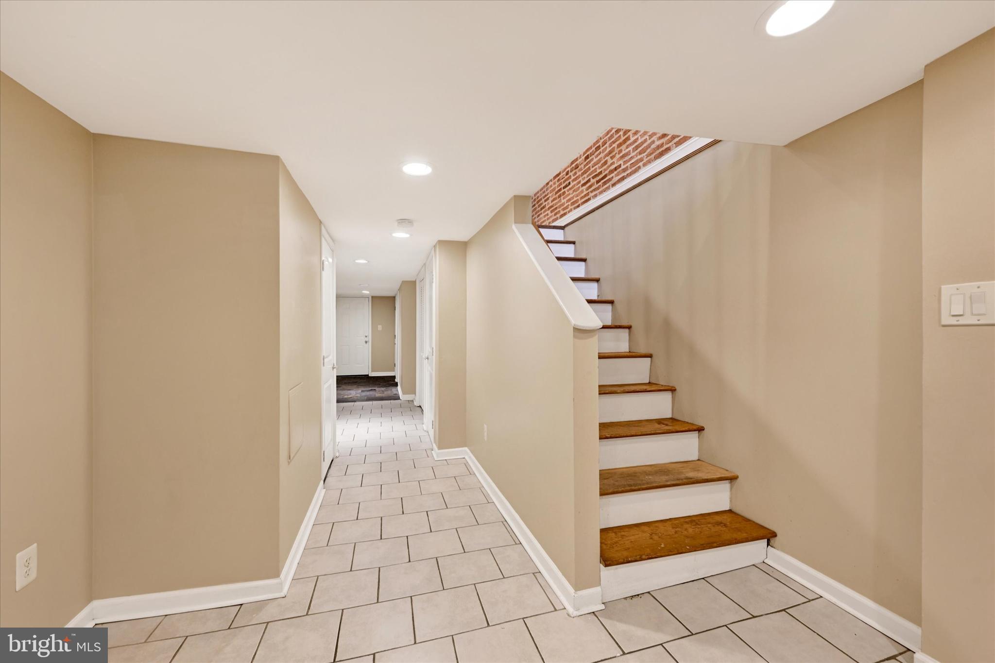 115 N BRADFORD STREET