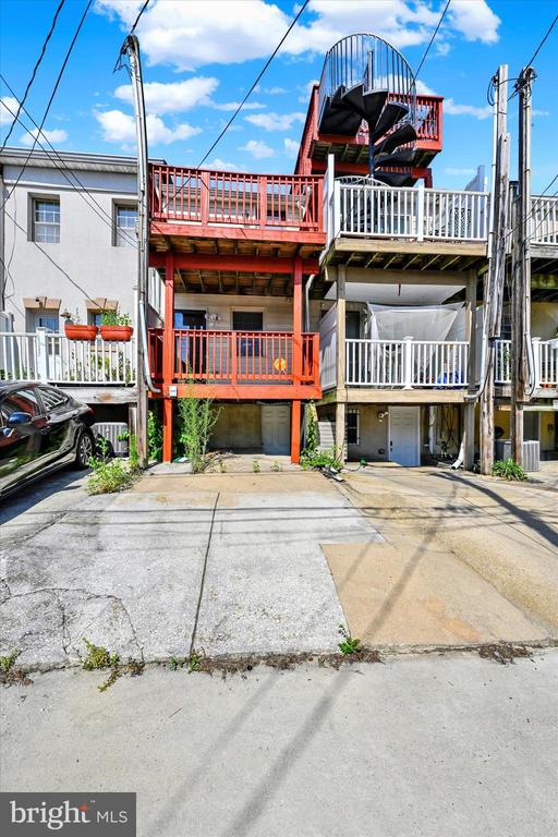 115 N BRADFORD STREET