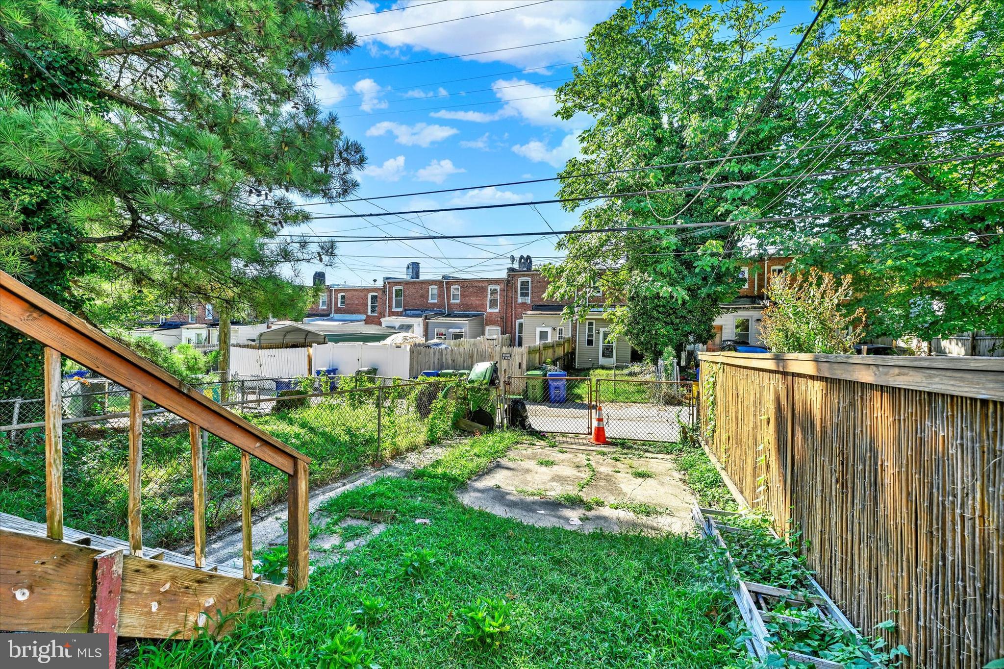 729 E 37TH STREET