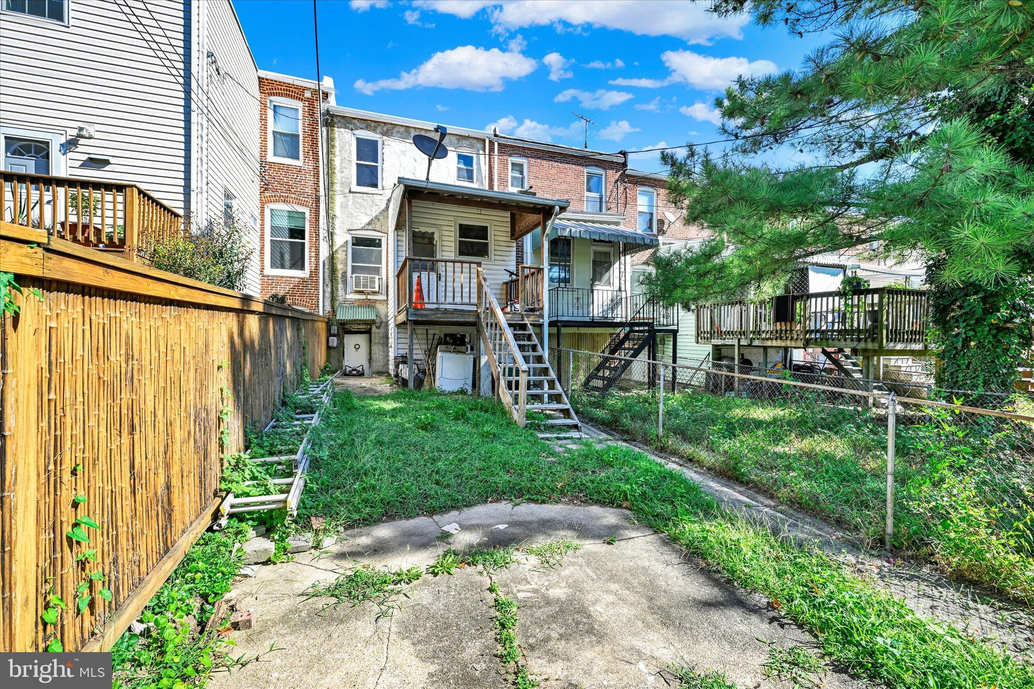 729 E 37TH STREET