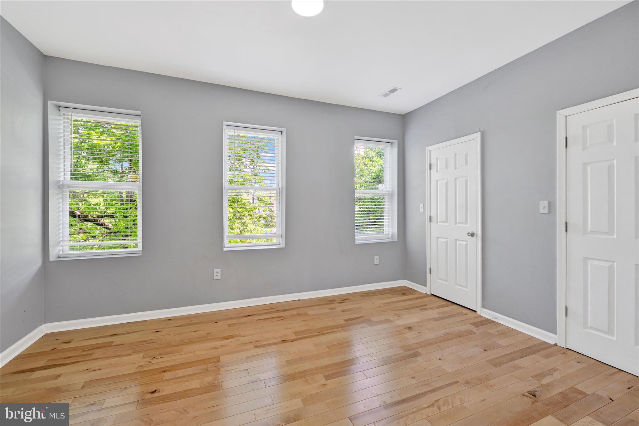 327 E 24TH STREET