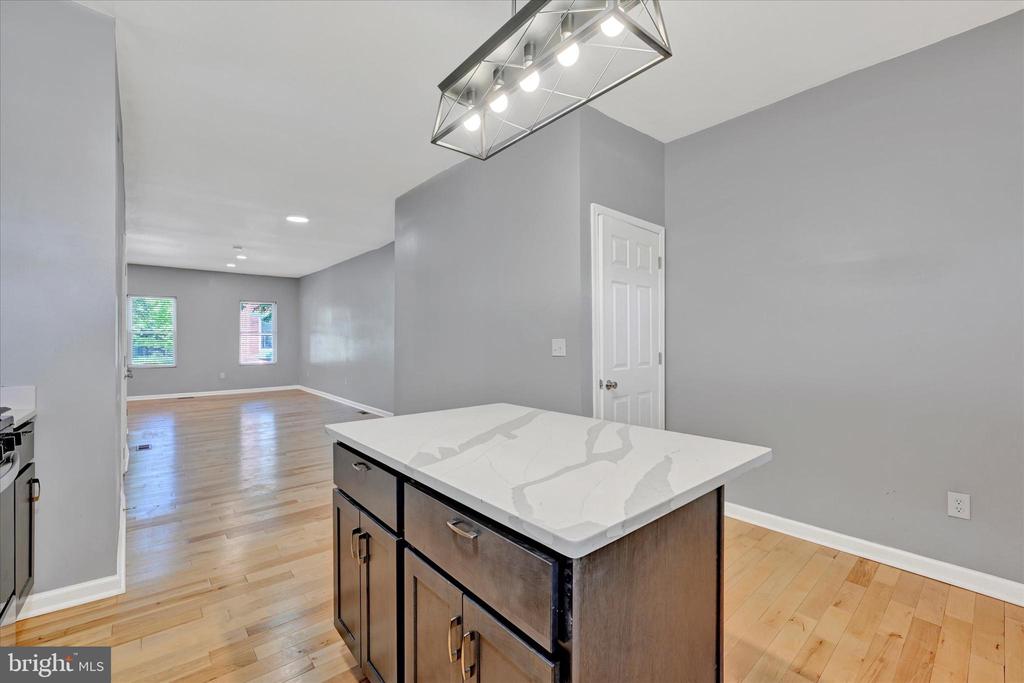 327 E 24TH STREET