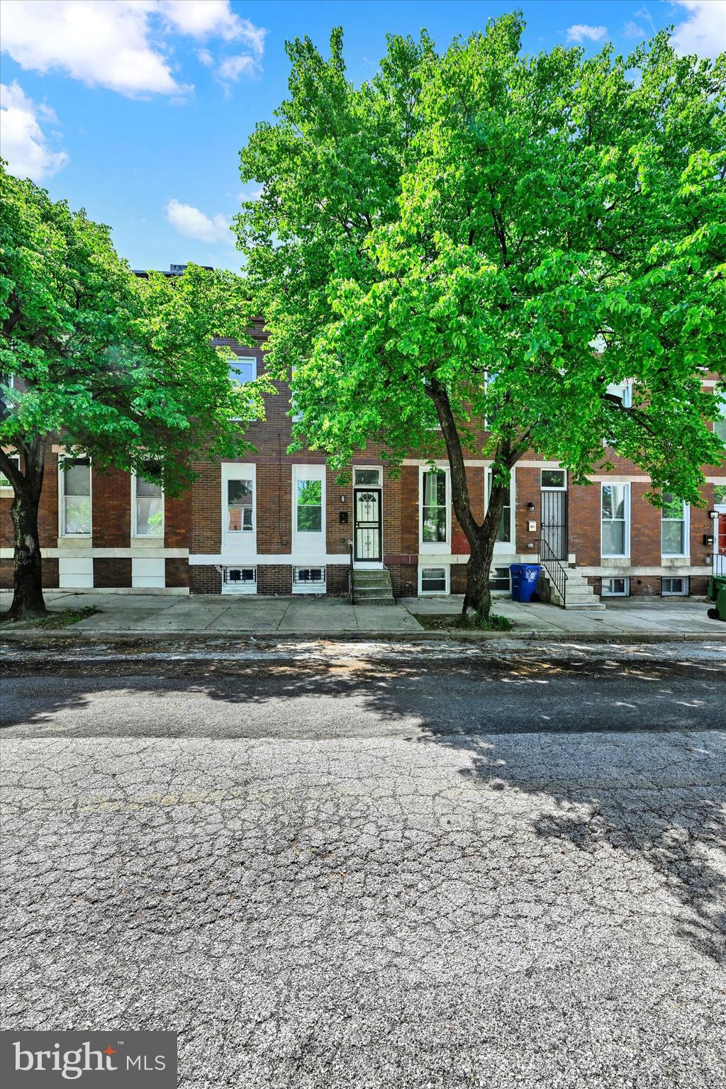 327 E 24TH STREET