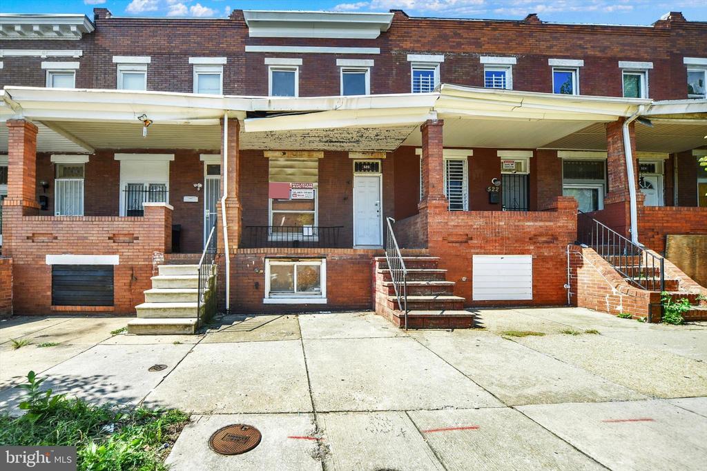 520 N ELLWOOD AVENUE