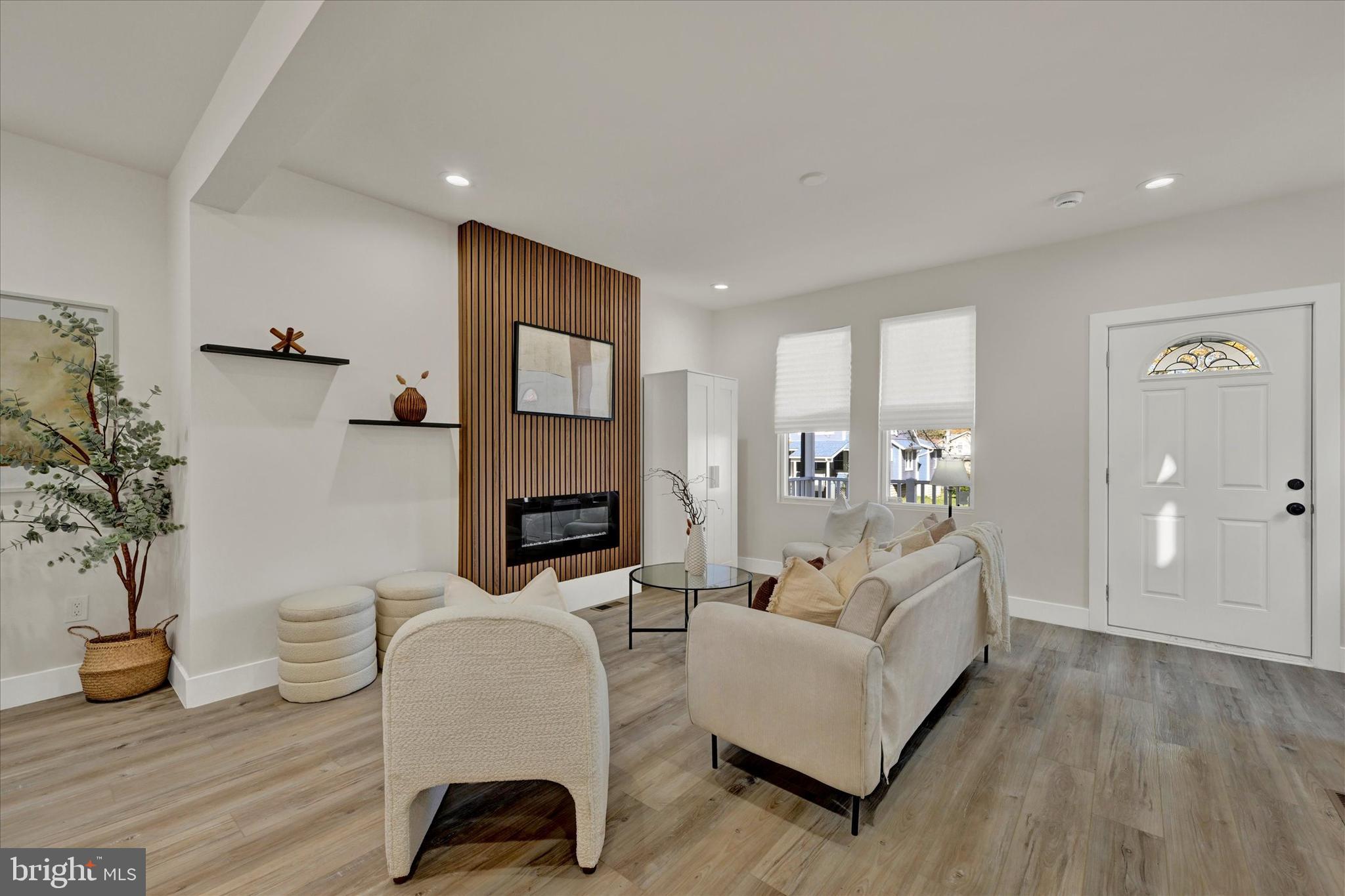 2905 WESTFIELD AVENUE