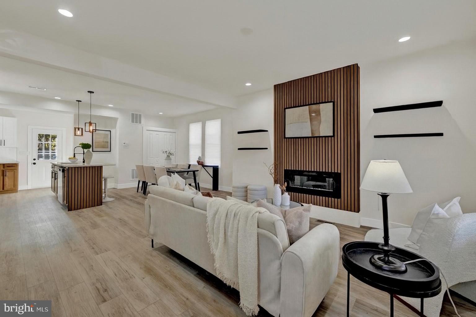 2905 WESTFIELD AVENUE