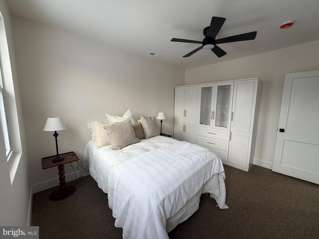 2905 WESTFIELD AVENUE