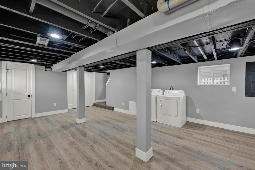 2905 WESTFIELD AVENUE