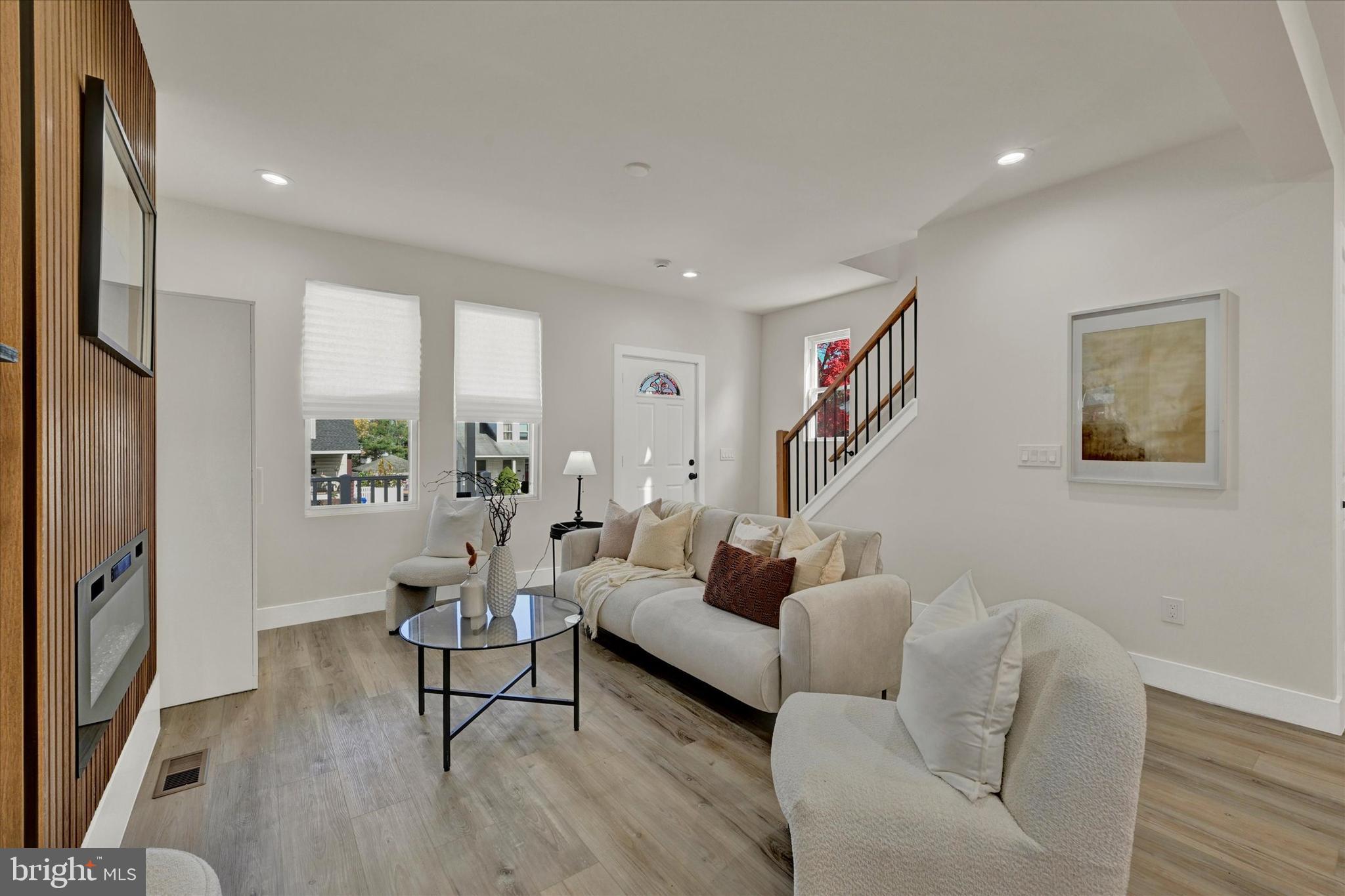 2905 WESTFIELD AVENUE