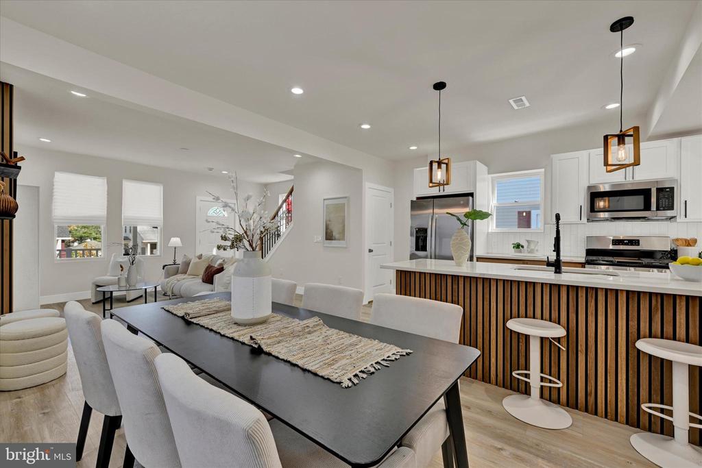 2905 WESTFIELD AVENUE