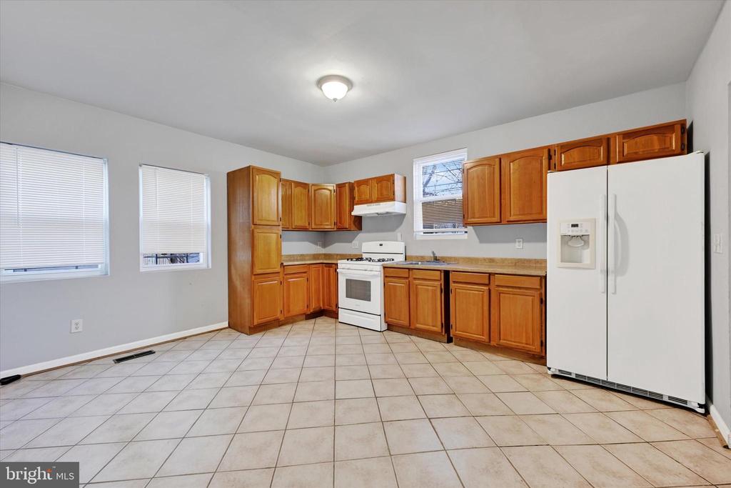 304 COLLINS AVENUE