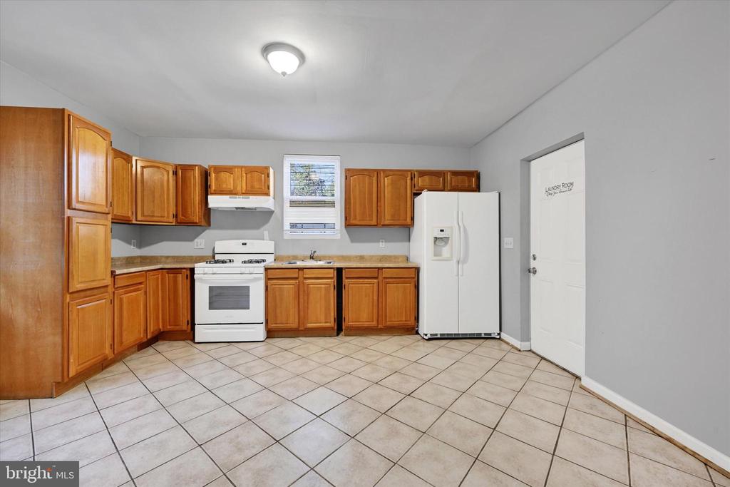 304 COLLINS AVENUE