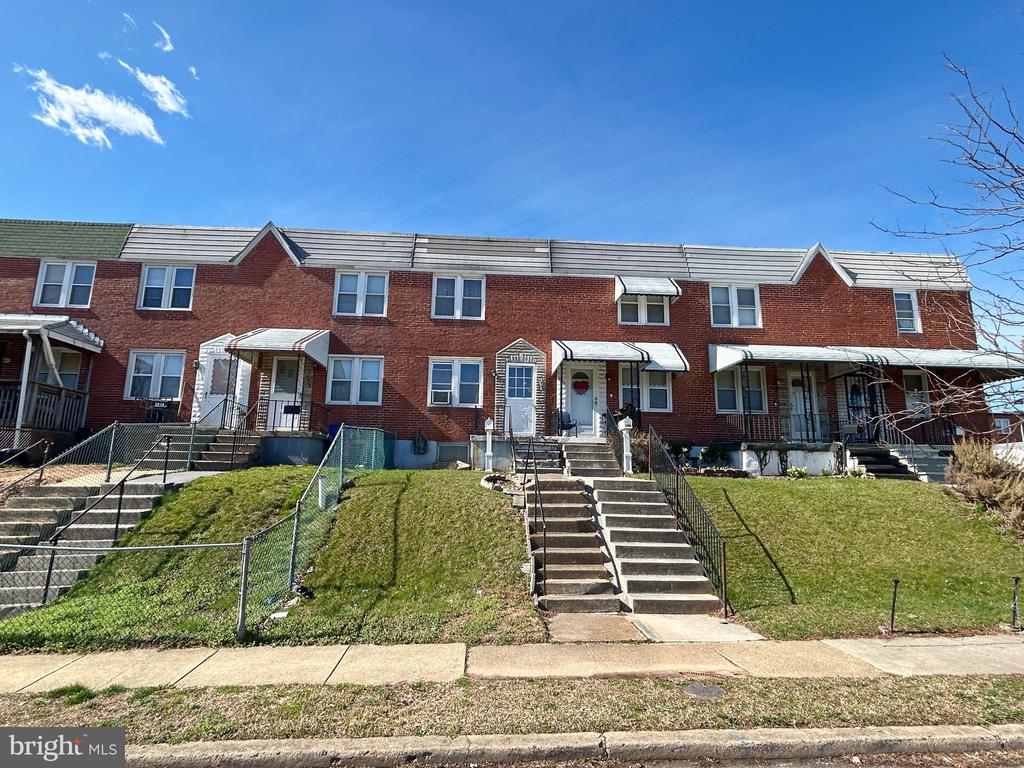 2006 GRINNALDS AVENUE