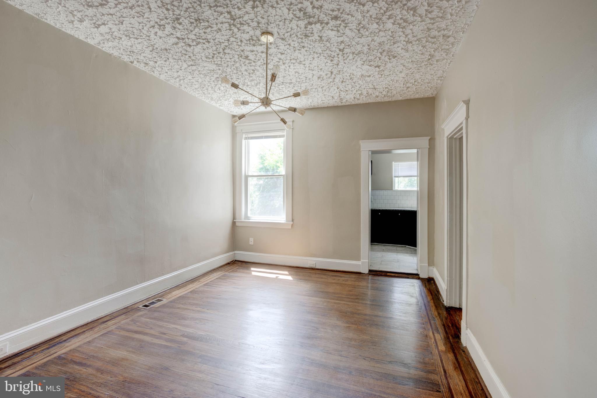 2515 LOYOLA SOUTHWAY