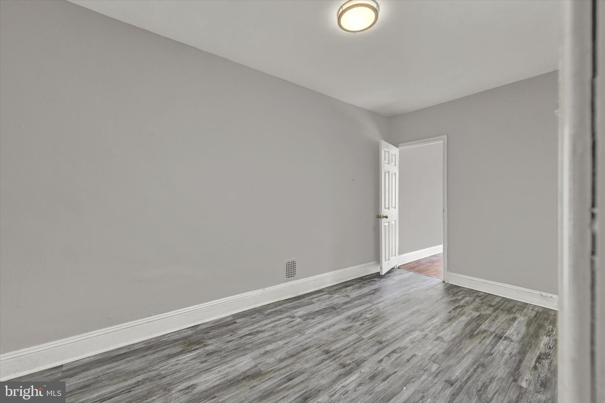 3408 E FAIRMOUNT AVENUE