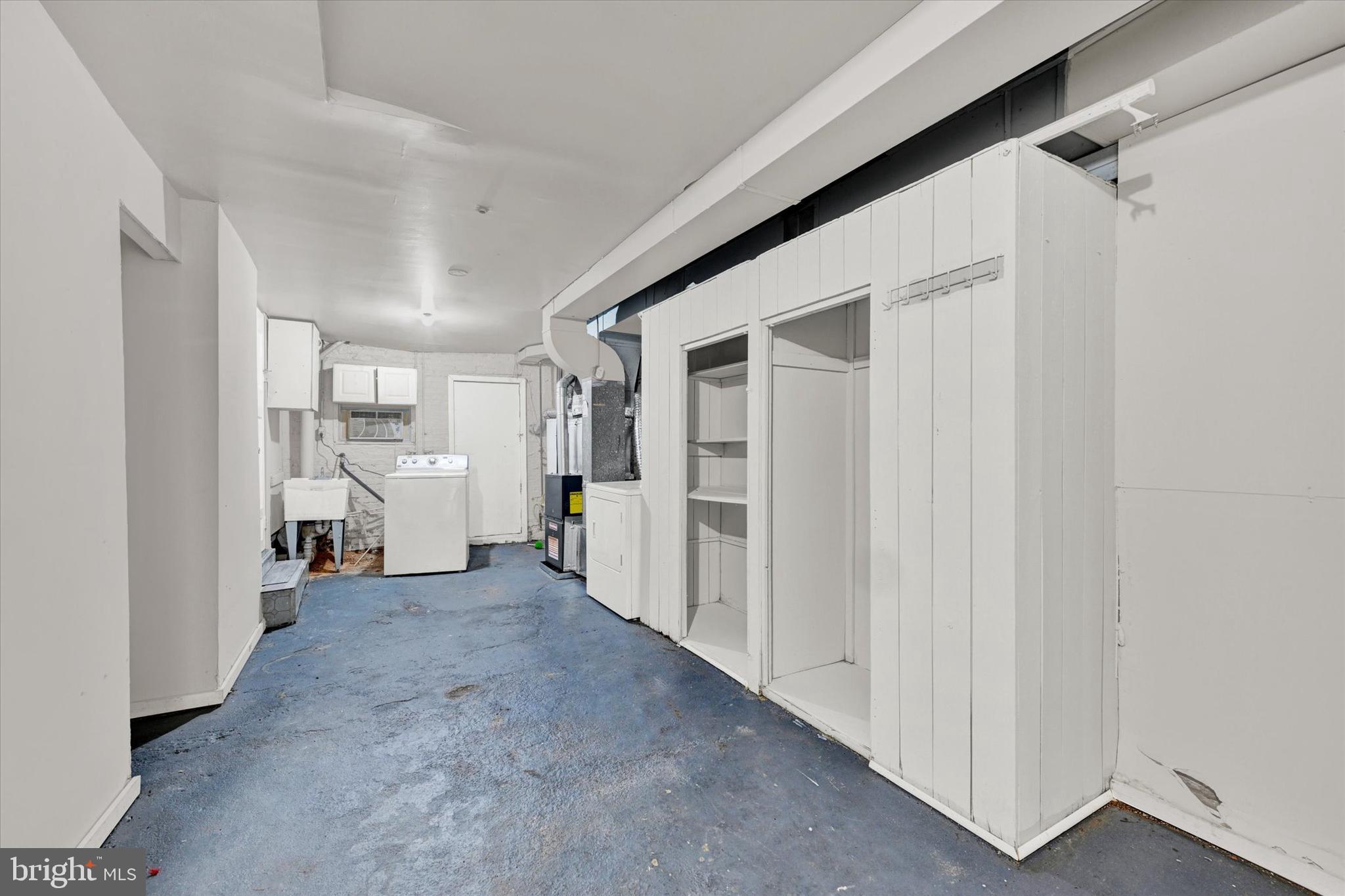 3408 E FAIRMOUNT AVENUE