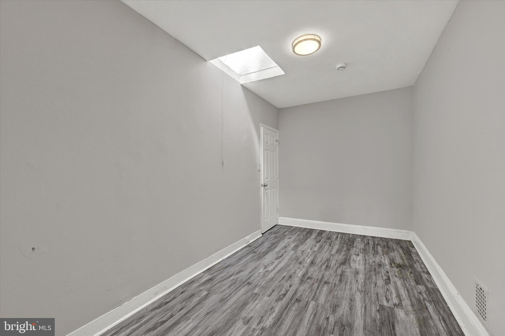 3408 E FAIRMOUNT AVENUE