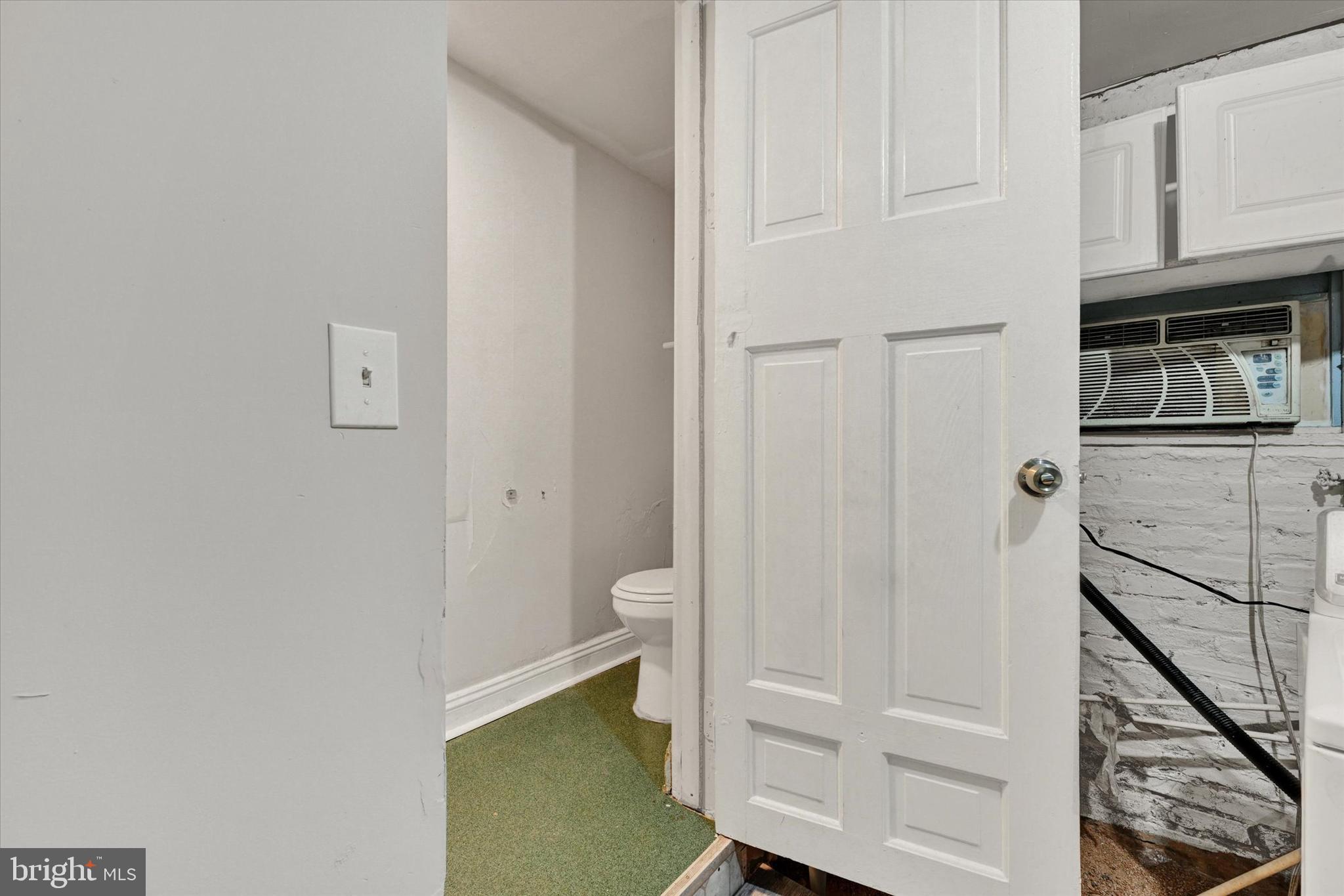 3408 E FAIRMOUNT AVENUE