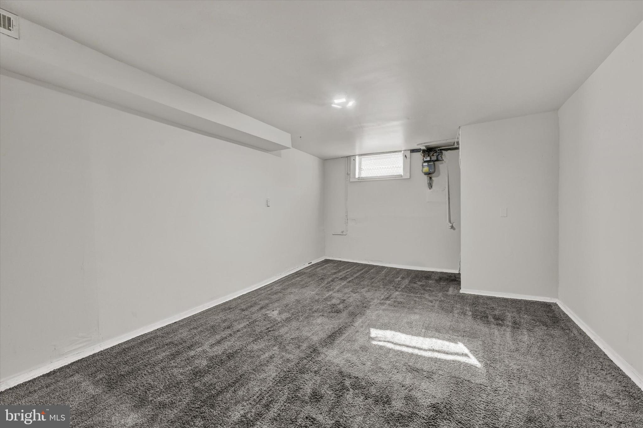 3408 E FAIRMOUNT AVENUE