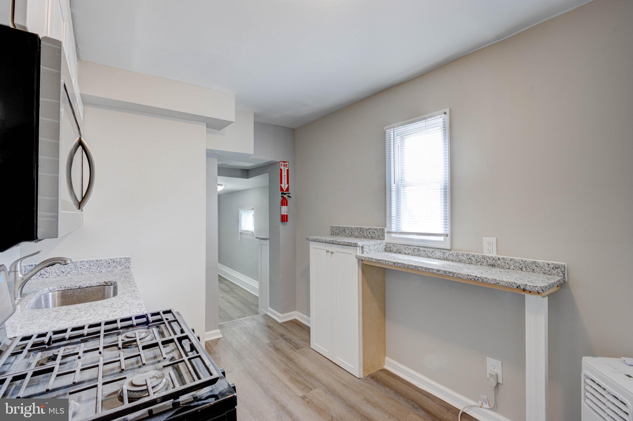 4008 PRIMROSE AVENUE