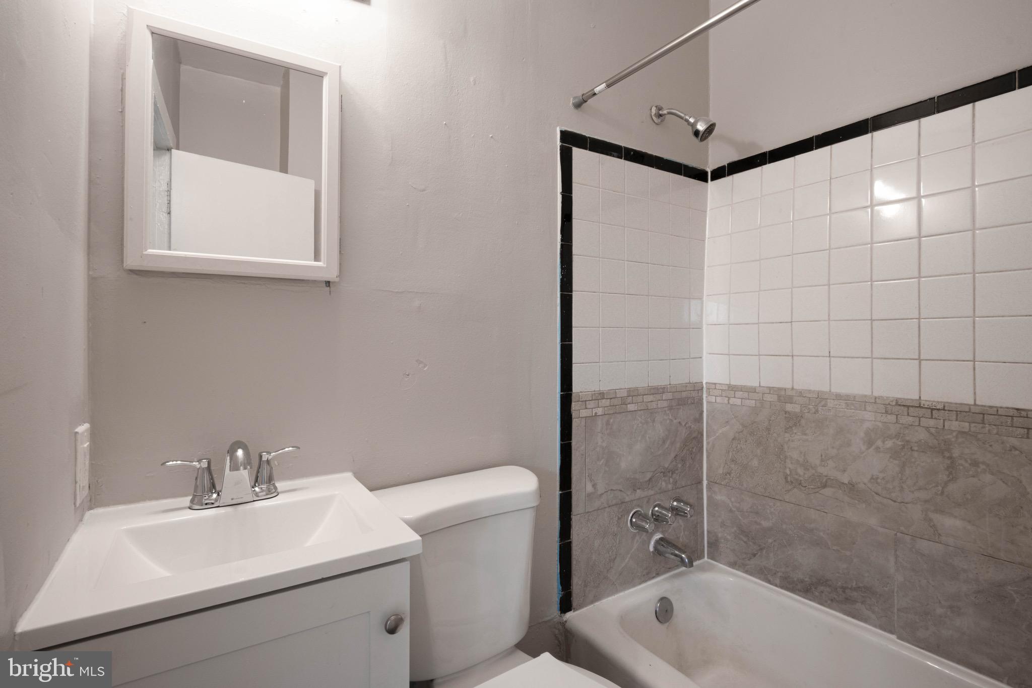 4008 PRIMROSE AVENUE