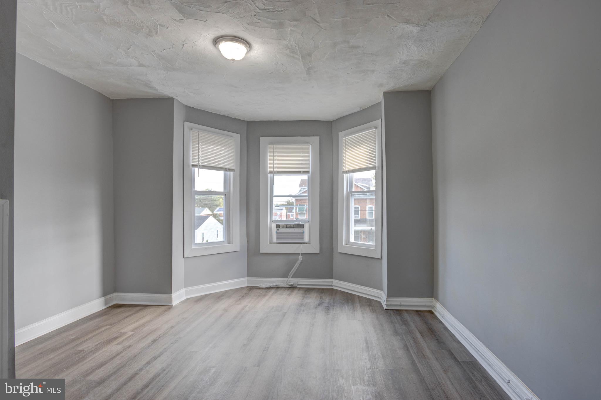 4008 PRIMROSE AVENUE