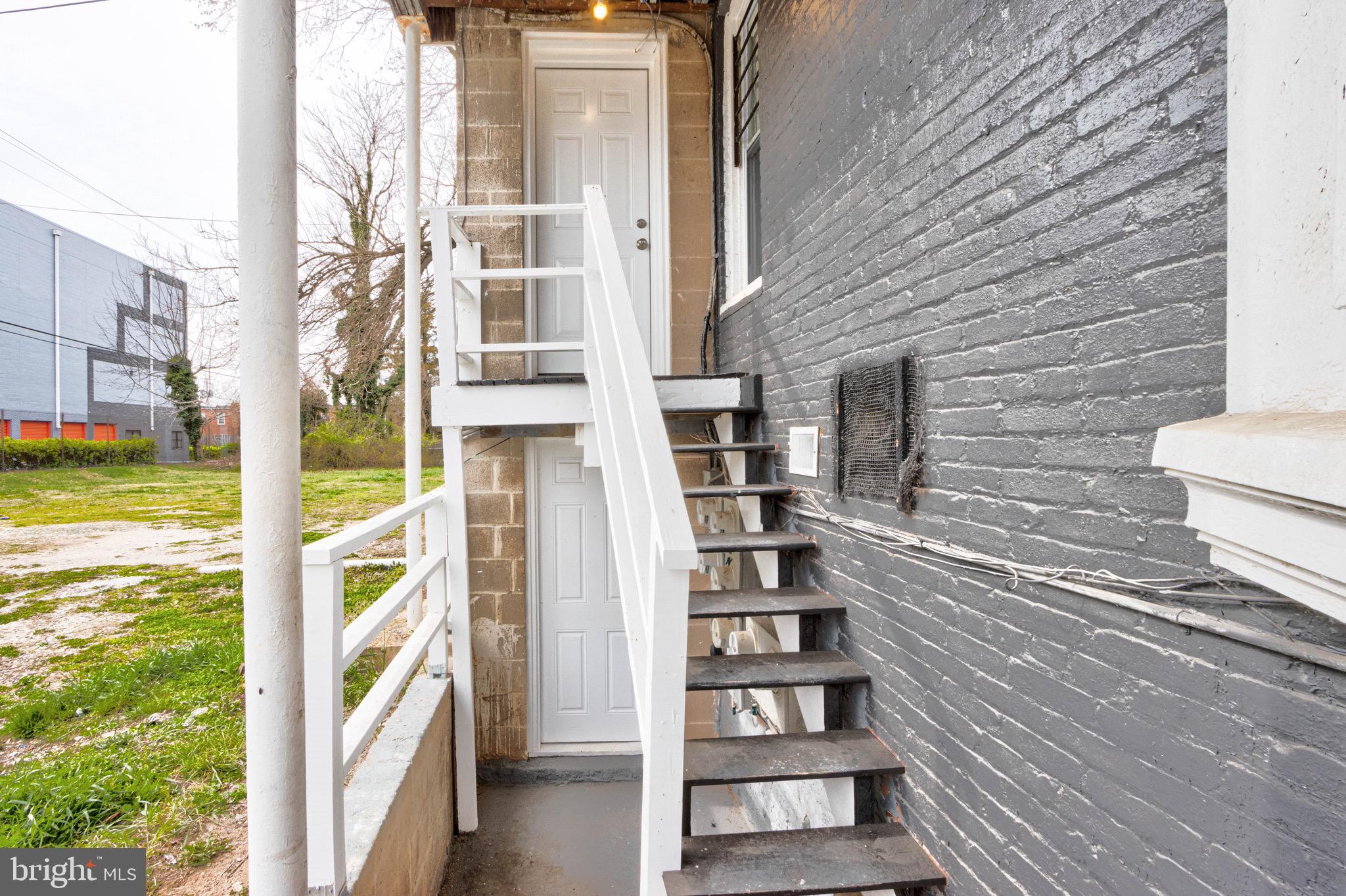 4008 PRIMROSE AVENUE