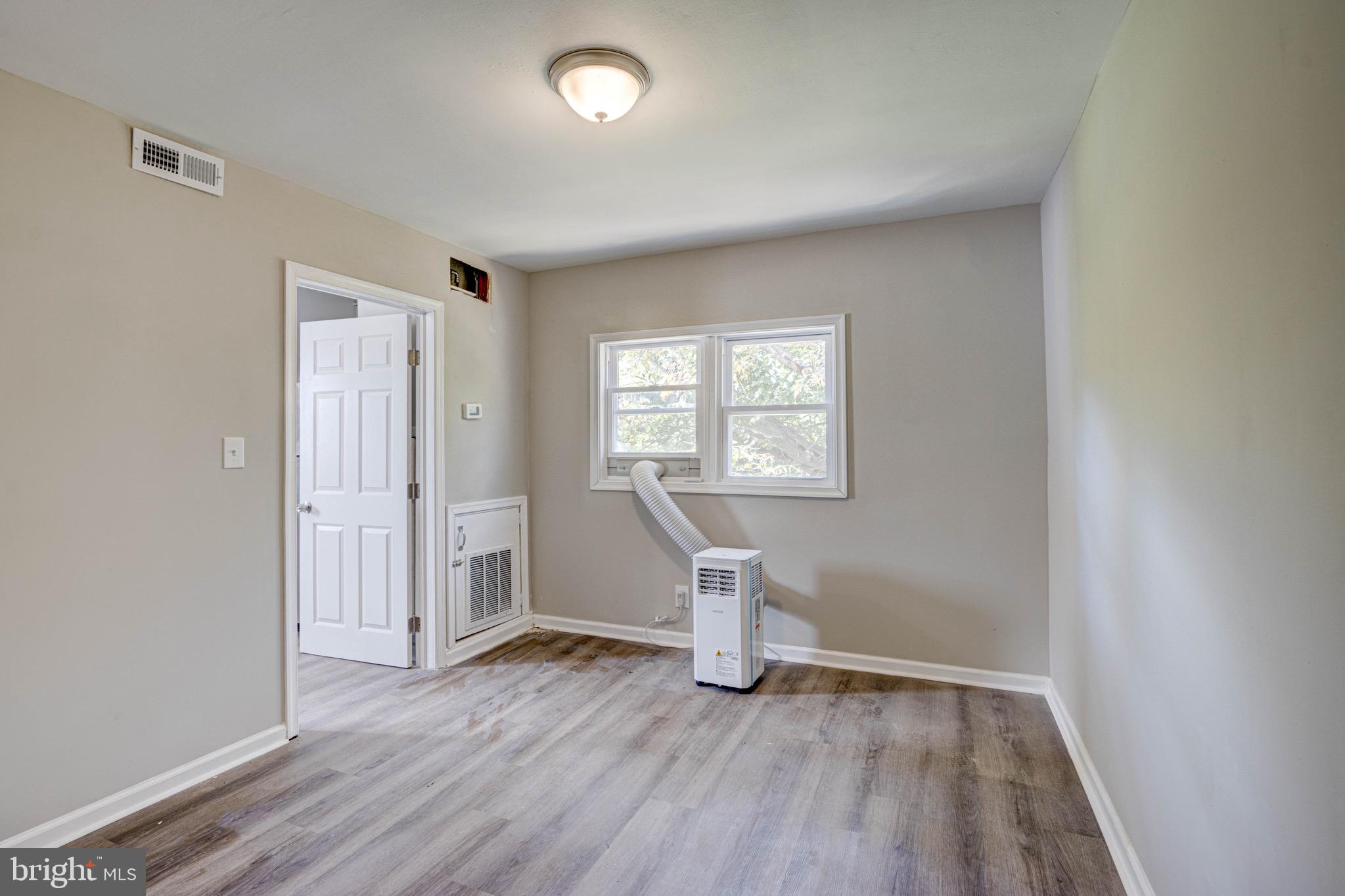 4008 PRIMROSE AVENUE