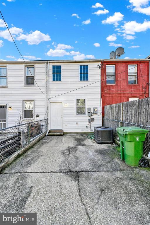 1138 CLEVELAND STREET