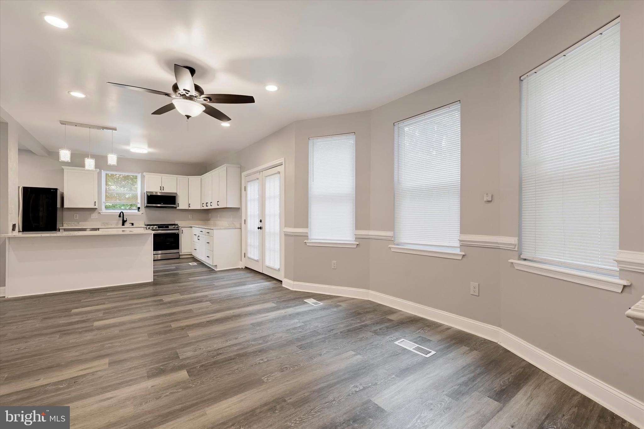 2807 LAWINA ROAD