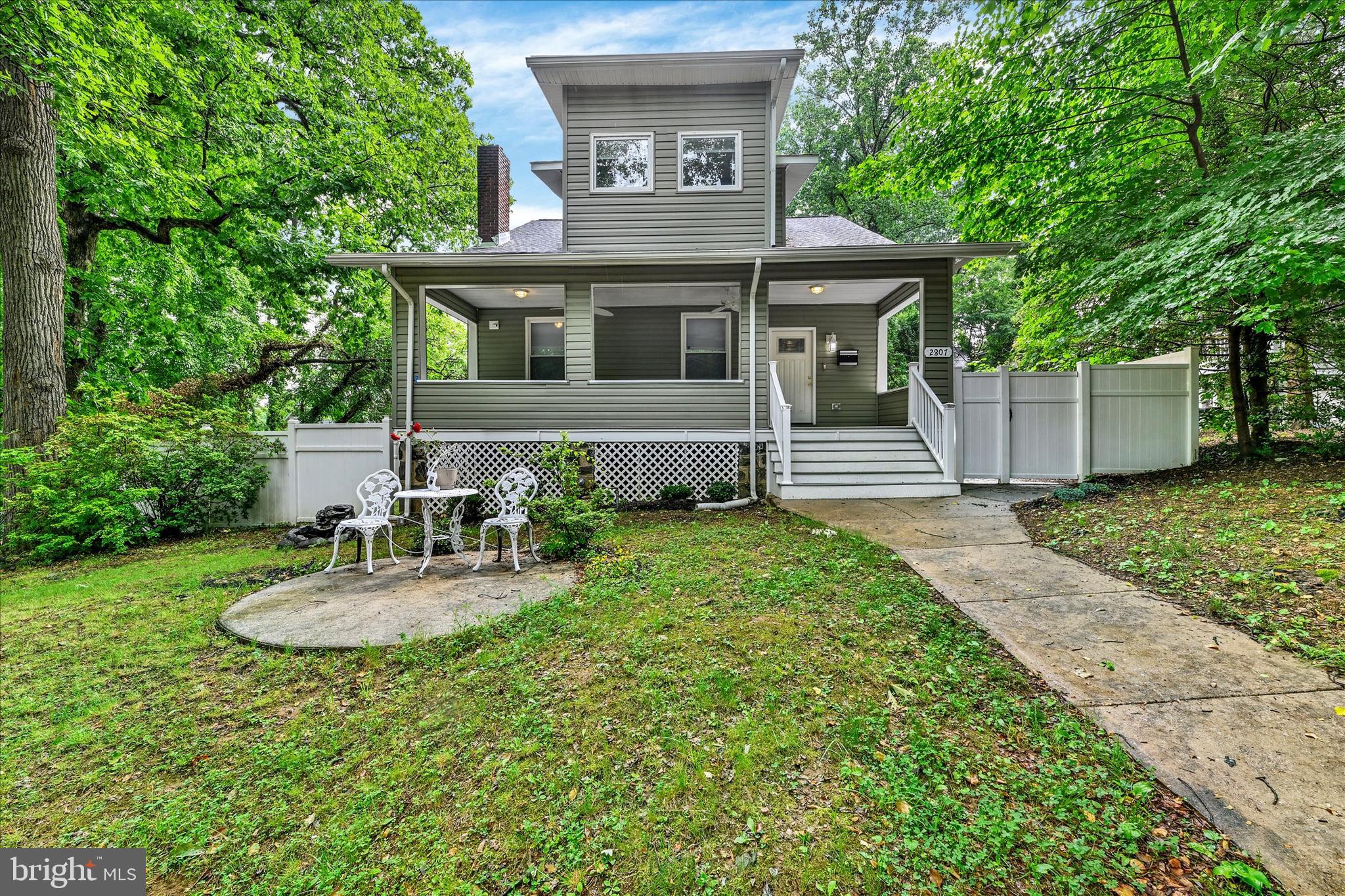 2807 LAWINA ROAD