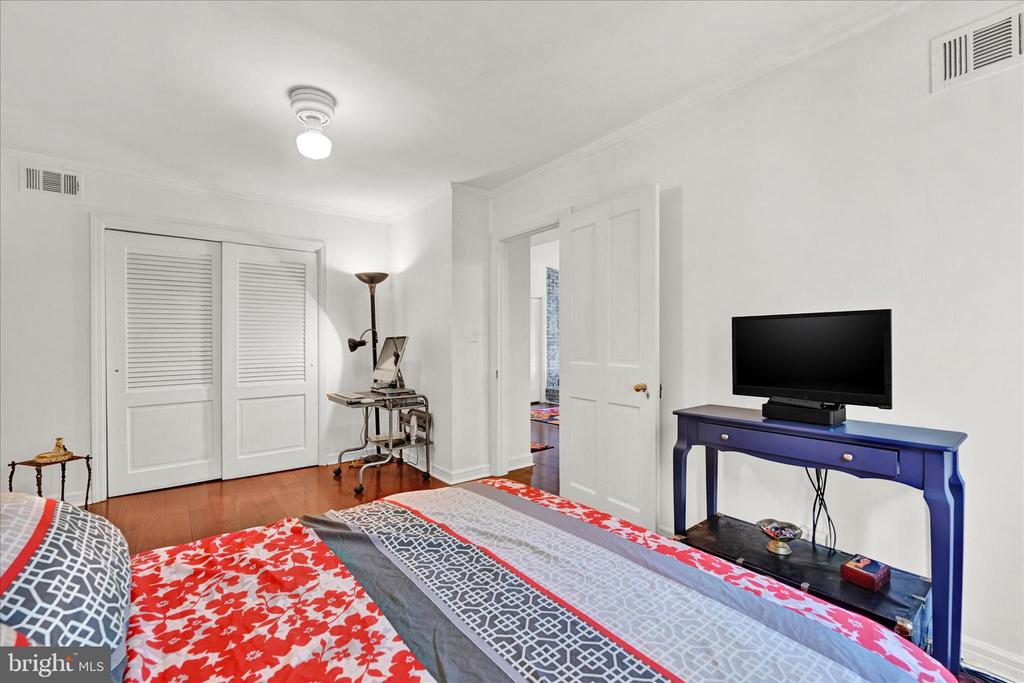 1227 PARK AVENUE 9