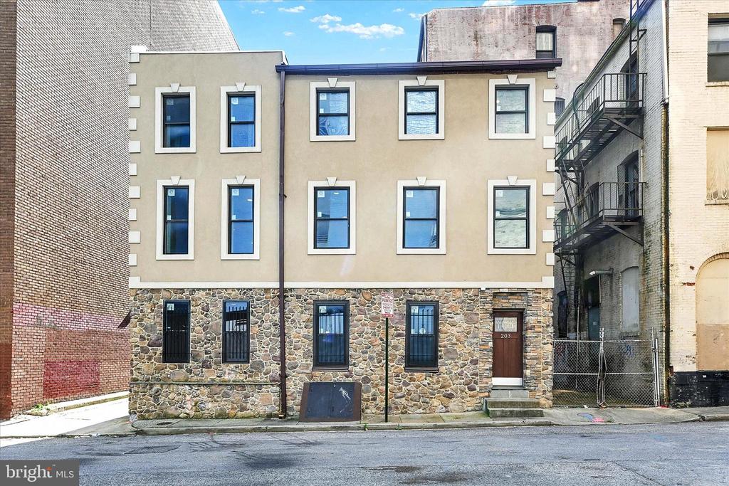 203 DAVIS STREET