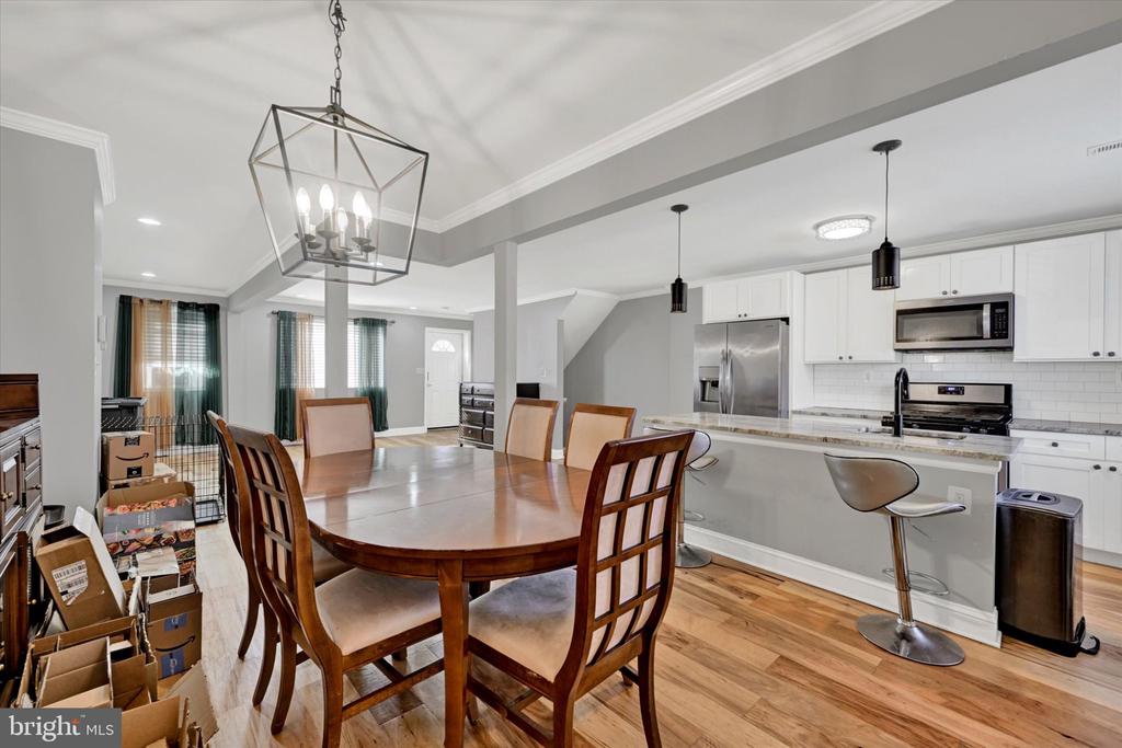 3926 GLENHUNT ROAD