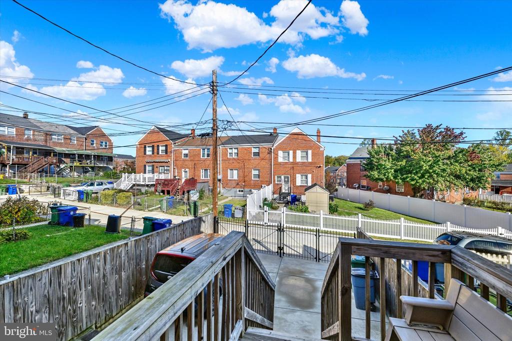3926 GLENHUNT ROAD